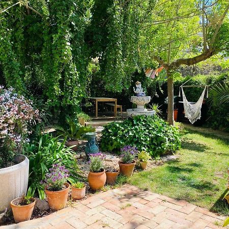 Charming Apartment In A Duplex With Garden & Balcony Cunit Zewnętrze zdjęcie