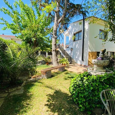 Charming Apartment In A Duplex With Garden & Balcony Cunit Zewnętrze zdjęcie